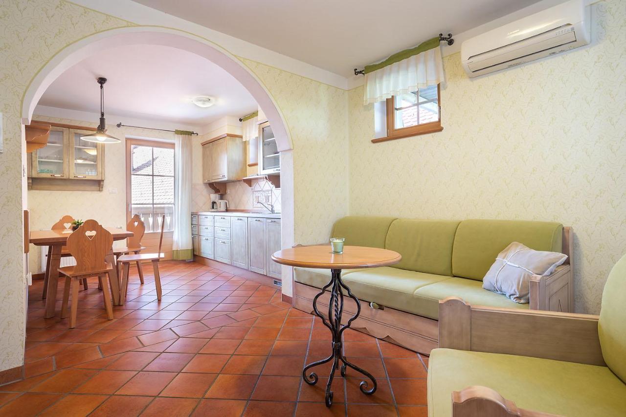Apartments Tourist Farm Matijovc Накло Экстерьер фото